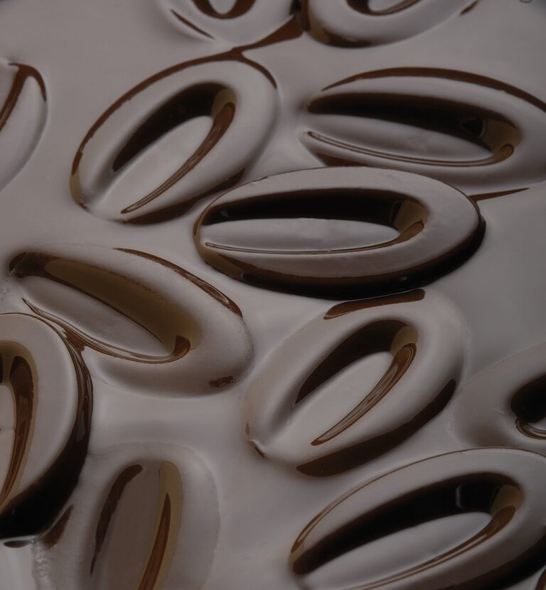 Valrhona feves melted