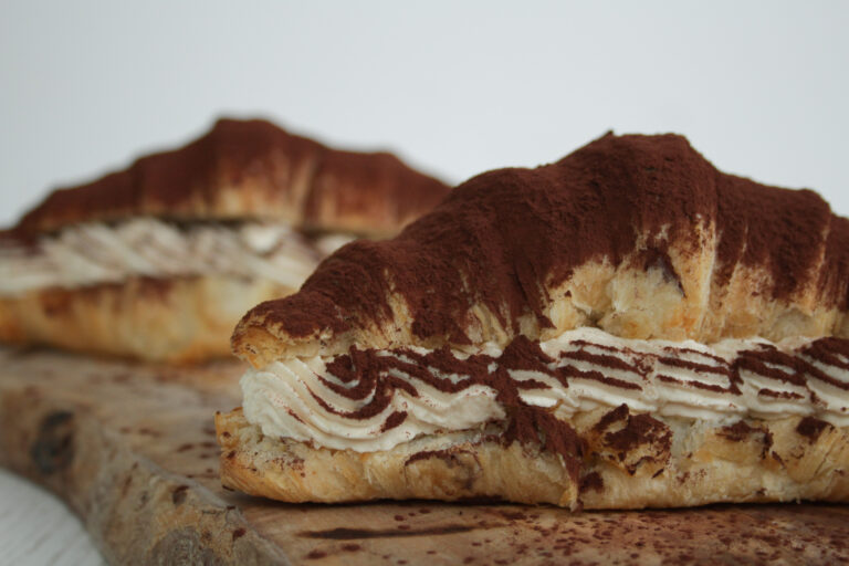 Tiramisu croissant