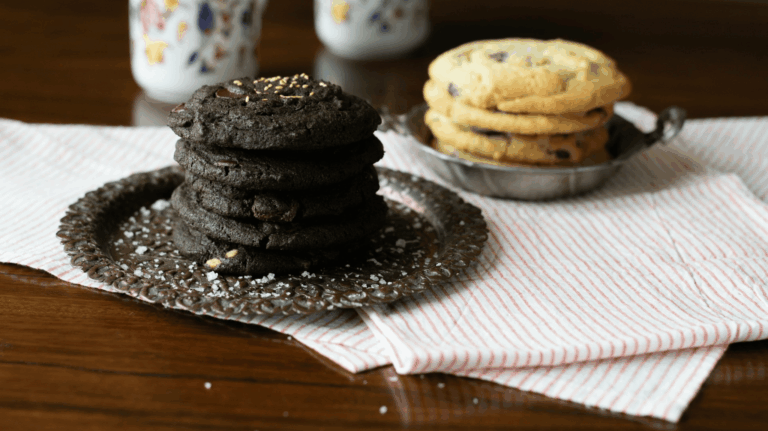 black cookie with tahini and sesame seeds